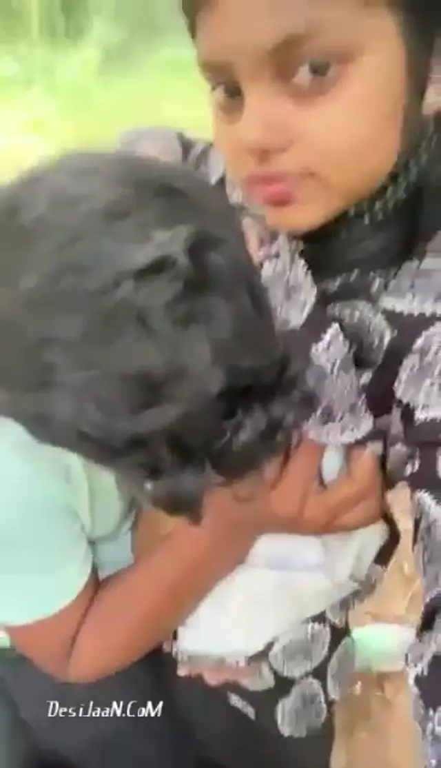 Girl bunk her school and fun with her lover viral clip