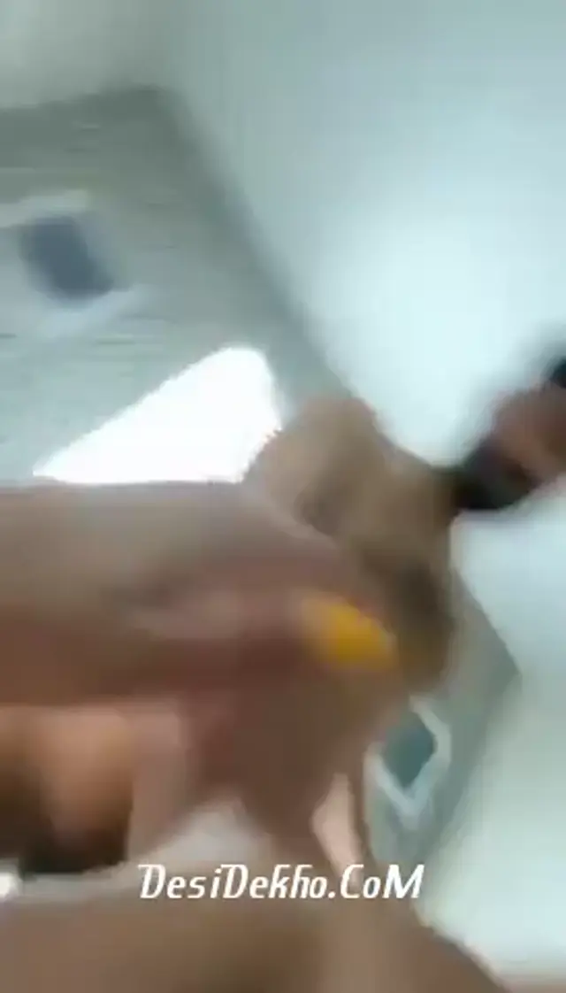 Naked Gf lait k apne chut ka ras pilayi apne bf ko GF BF Sex