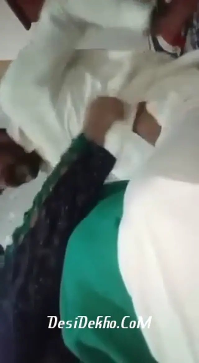 Nepali ladki has has kar mast lund chusi