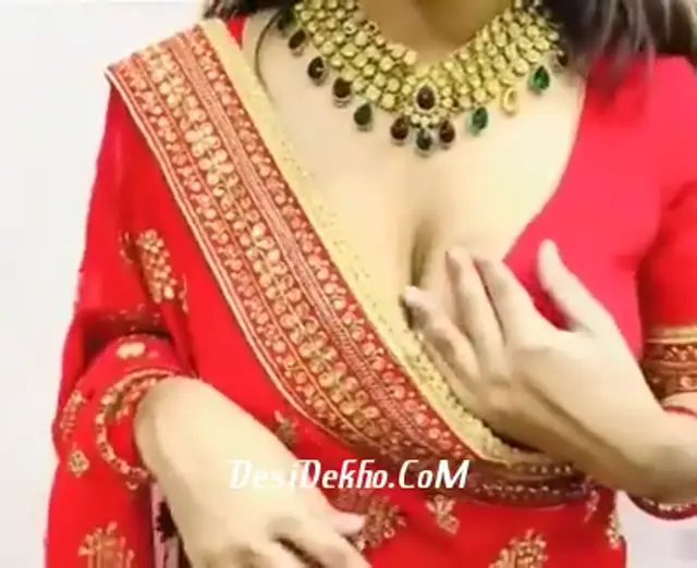 Saree mai Bhabhi Ne Lund chusa k chudai ka maja liya