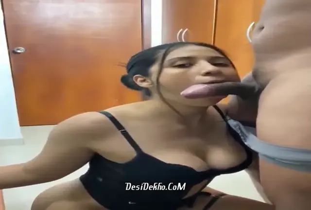 Sexy Cute Garam Gf Ne Sexy Dress pehan k lund chus k bekaaboo kiya