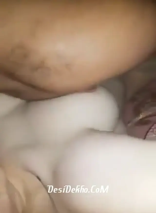 Sexy girl boobs dabva dabvate lait k chudi