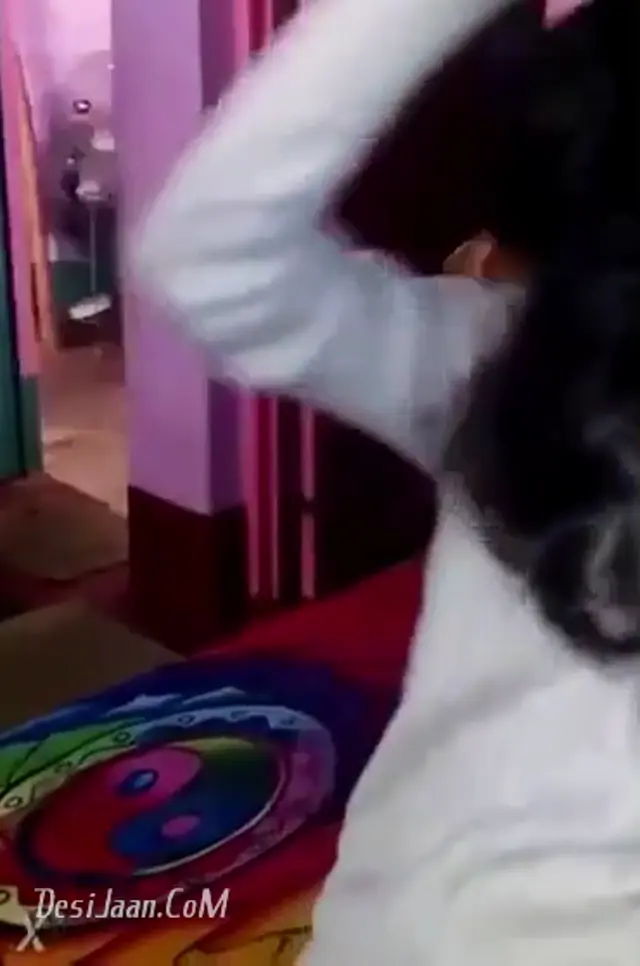 Young gf tight pink pussy showing mms viral Kanpur